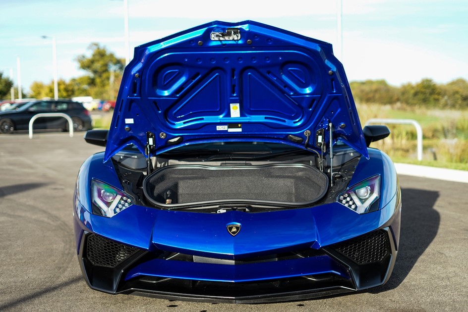 Lamborghini Aventadorsv Paddlup85