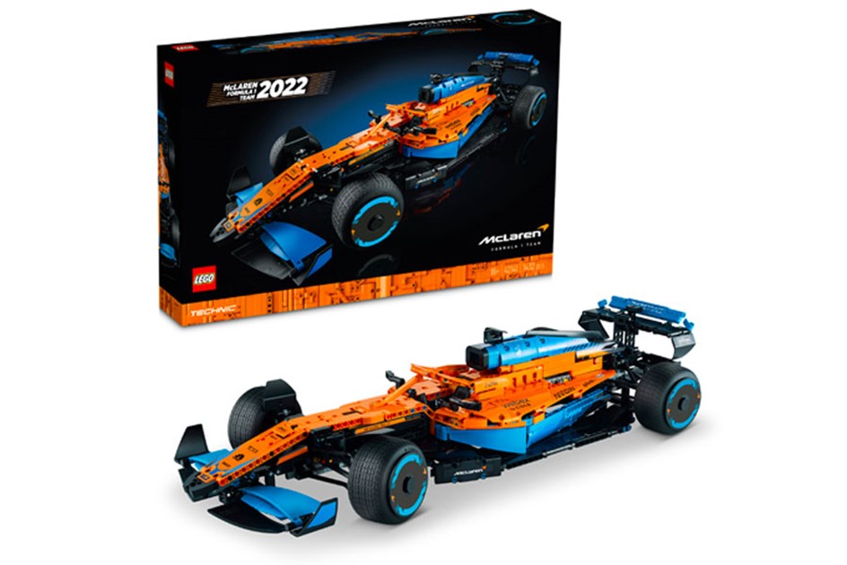 The McLaren Formula 1 Race Car Lego Technic set