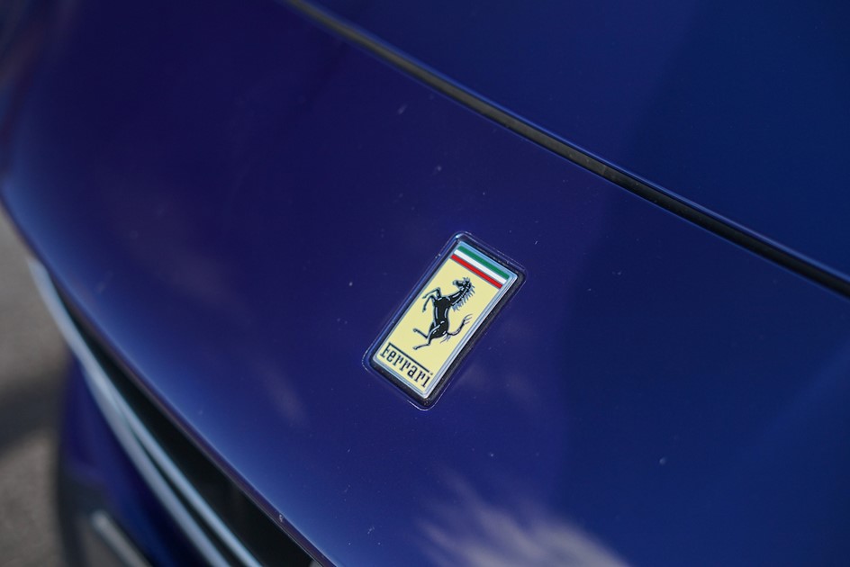 Ferrari Portofino Paddlup9