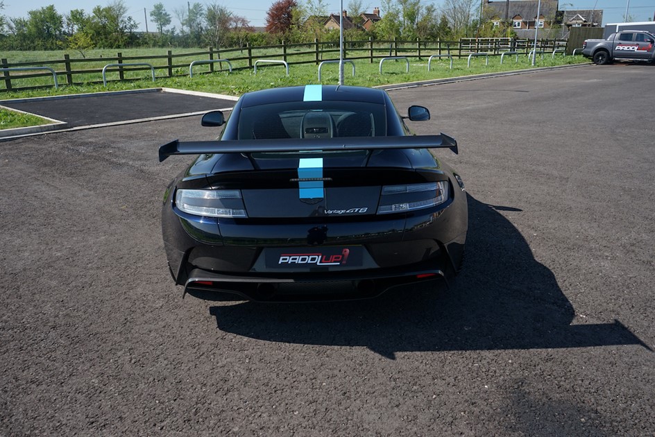 Aston Martin Vantage GT8 Paddlup 2022 24