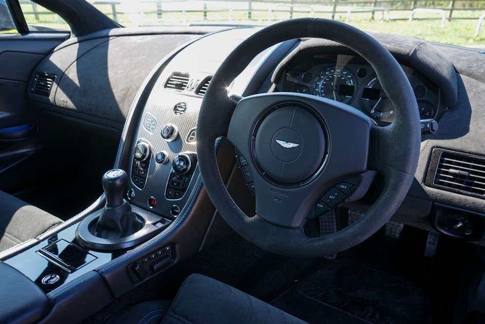 Aston Martin Vantage GT8 Paddlup 2022 18
