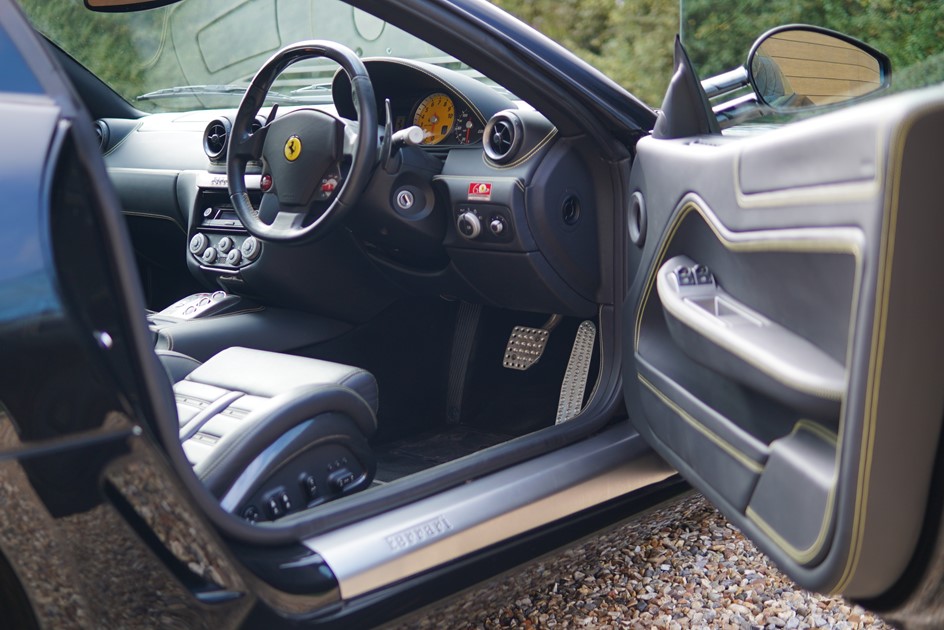 Paddlup Ferrari 599 GTB Interior 303