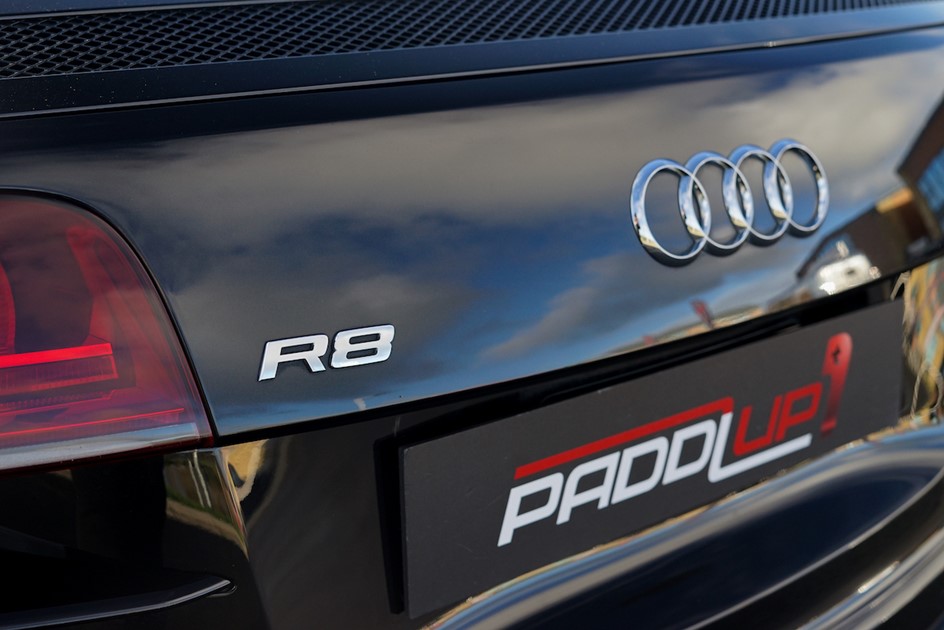 Audi R8 V10 Manual Paddlup 5